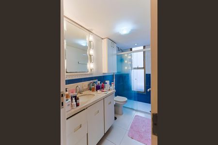 Apartamento à venda com 920m², 6 quartos e 4 vagasBanheiro da Suíte 4