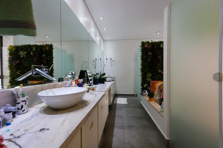 Apartamento à venda com 920m², 6 quartos e 4 vagasSuíte master banheiro