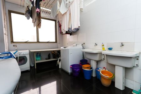 Apartamento à venda com 920m², 6 quartos e 4 vagasÁrea de Serviço