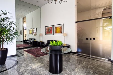 Apartamento à venda com 920m², 6 quartos e 4 vagasHall social