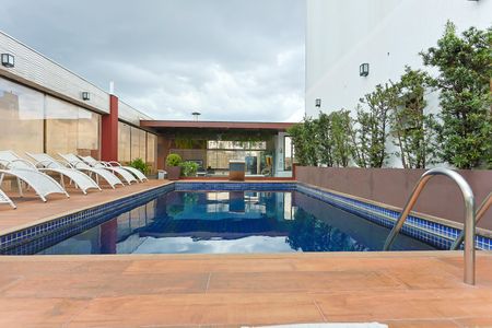 Apartamento à venda com 920m², 6 quartos e 4 vagasÁrea comum - Piscina