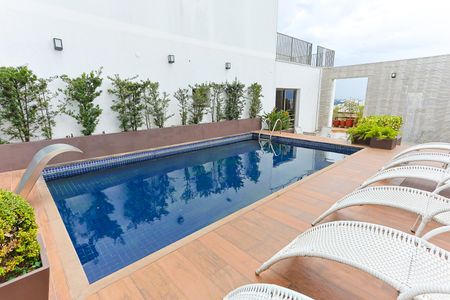Apartamento à venda com 920m², 6 quartos e 4 vagasÁrea comum - Piscina
