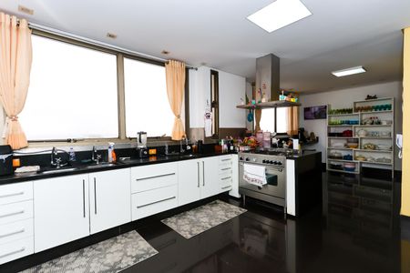 Apartamento à venda com 920m², 6 quartos e 4 vagascozinha