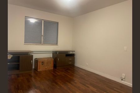 Apartamento para alugar com 238m², 5 quartos e 2 vagas Apartamento para alugar com 238m², 5 quartos e 2 vagasQuarto