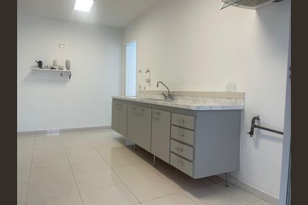 Apartamento para alugar com 238m², 5 quartos e 2 vagas Apartamento para alugar com 238m², 5 quartos e 2 vagasCozinha