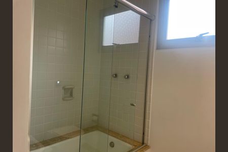 Apartamento para alugar com 238m², 5 quartos e 2 vagas Apartamento para alugar com 238m², 5 quartos e 2 vagasBanheiro