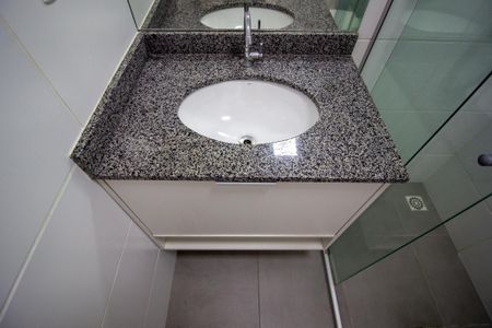 Apartamento para alugar com 57m², 2 quartos e 1 vagaBanheiro