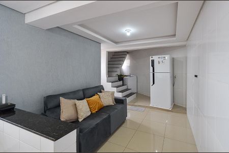 Sala Casa 1 de casa para alugar com 6 quartos, 75m² em Renascença, Belo Horizonte