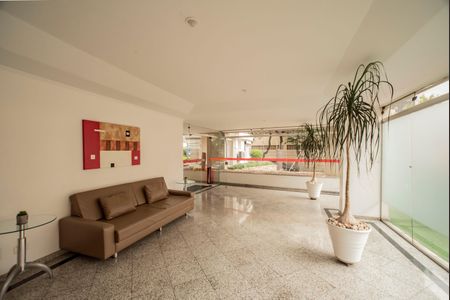 Apartamento à venda com 66m², 2 quartos e 1 vaga Apartamento à venda com 66m², 2 quartos e 1 vagaHall social