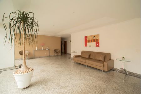 Apartamento à venda com 66m², 2 quartos e 1 vaga Apartamento à venda com 66m², 2 quartos e 1 vagaHall social