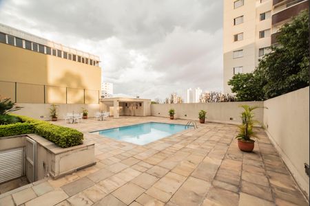 Apartamento à venda com 66m², 2 quartos e 1 vaga Apartamento à venda com 66m², 2 quartos e 1 vagaÁrea comum - Piscina