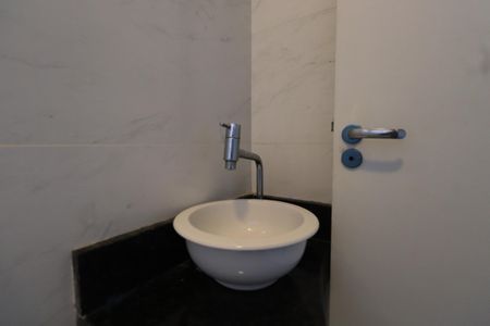 Apartamento para alugar com 42m², 2 quartos e sem vagaBanheiro