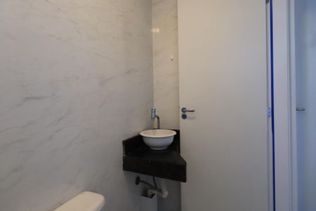 Apartamento para alugar com 42m², 2 quartos e sem vagaBanheiro