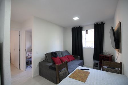 Sala de apartamento para alugar com 2 quartos, 41m² em Taquara, Rio de Janeiro