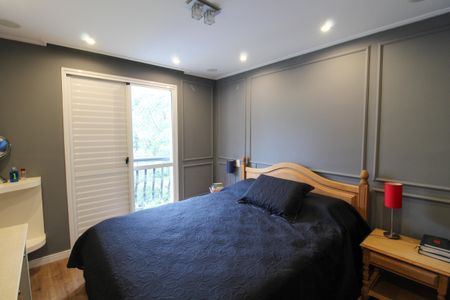 Apartamento à venda com 134m², 4 quartos e 3 vagasQuarto 2