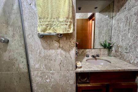 Apartamento à venda com 145m², 3 quartos e 1 vagaBanheiro social 2