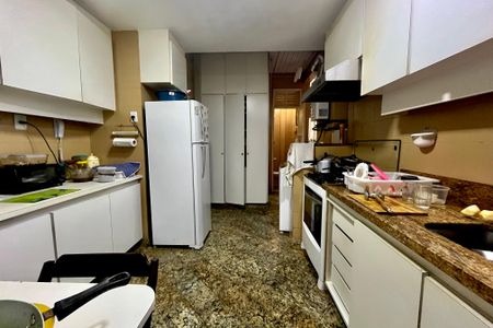 Apartamento à venda com 145m², 3 quartos e 1 vagaCozinha