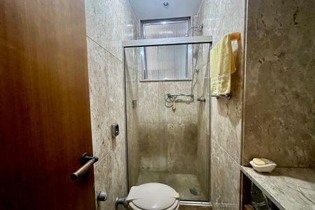 Apartamento à venda com 145m², 3 quartos e 1 vagaBanheiro social 2