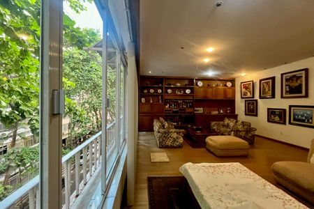 Apartamento à venda com 145m², 3 quartos e 1 vagaSala 