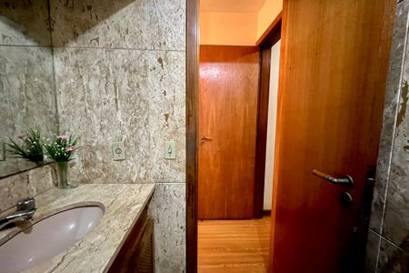 Apartamento à venda com 145m², 3 quartos e 1 vagaBanheiro social 2