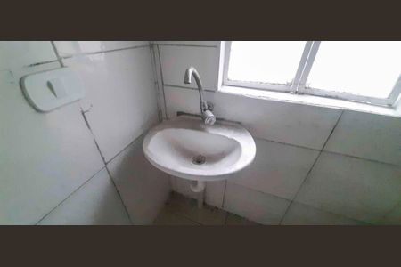 Casa para alugar com 75m², 1 quarto e sem vaga