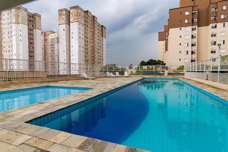 Apartamento à venda com 45m², 2 quartos e 1 vaga Apartamento à venda com 45m², 2 quartos e 1 vagaÁrea comum - Piscina