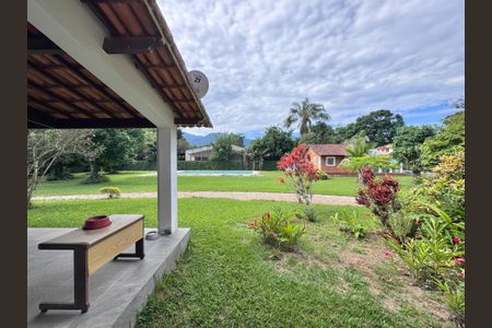 Casa à venda com 4200m², 5 quartos e 5 vagas Casa à venda com 4200m², 5 quartos e 5 vagasSuíte - Vista