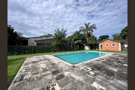 Casa à venda com 4200m², 5 quartos e 5 vagas Casa à venda com 4200m², 5 quartos e 5 vagasÁrea externa