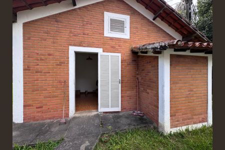 Casa à venda com 4200m², 5 quartos e 5 vagas Casa à venda com 4200m², 5 quartos e 5 vagasCasa de apoio