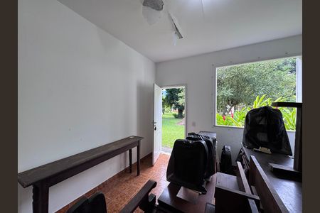 Casa à venda com 4200m², 5 quartos e 5 vagas Casa à venda com 4200m², 5 quartos e 5 vagasCasa do Caseiro - Sala