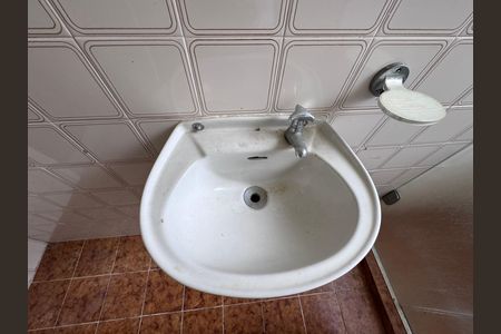 Casa à venda com 4200m², 5 quartos e 5 vagas Casa à venda com 4200m², 5 quartos e 5 vagasCasa do Caseiro - Banheiro