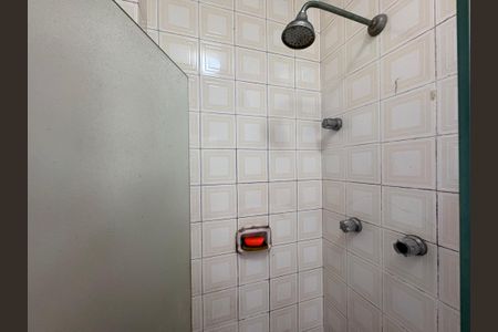 Casa à venda com 4200m², 5 quartos e 5 vagas Casa à venda com 4200m², 5 quartos e 5 vagasÁrea de Serviço - Banheiro