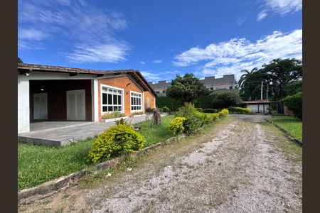 Casa à venda com 4200m², 5 quartos e 5 vagas Casa à venda com 4200m², 5 quartos e 5 vagasÁrea externa