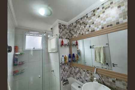 Banheiro  de apartamento à venda com 2 quartos, 52m² em Jardim Maria Duarte, São Paulo