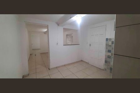 Casa para alugar com 60m², 1 quarto e sem vaga