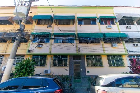 Apartamento à venda com 50m², 2 quartos e sem vaga Apartamento à venda com 50m², 2 quartos e sem vagaFachada