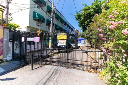 Apartamento à venda com 50m², 2 quartos e sem vaga Apartamento à venda com 50m², 2 quartos e sem vagaPlaquinha