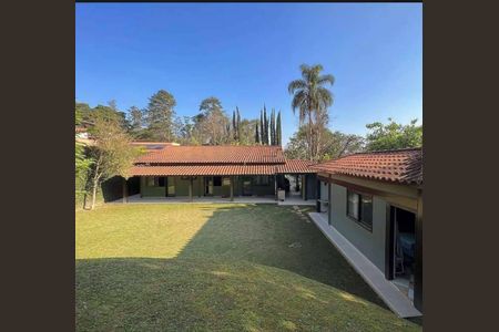 Casa de condomínio para alugar com 320m², 5 quartos e 4 vagasÁrea externa