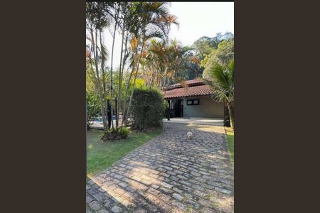 Casa de condomínio para alugar com 320m², 5 quartos e 4 vagasÁrea externa