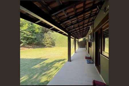 Casa de condomínio para alugar com 320m², 5 quartos e 4 vagasÁrea externa