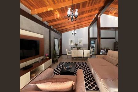 Casa de condomínio para alugar com 320m², 5 quartos e 4 vagasSala