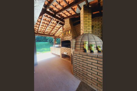 Casa de condomínio para alugar com 320m², 5 quartos e 4 vagasÁrea externa