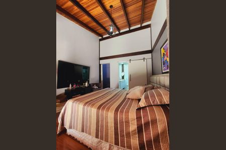 Casa de condomínio para alugar com 320m², 5 quartos e 4 vagasQuarto