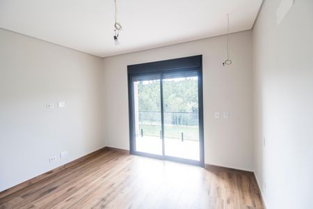 Casa de condomínio à venda com 510m², 4 quartos e 6 vagasSuíte 4