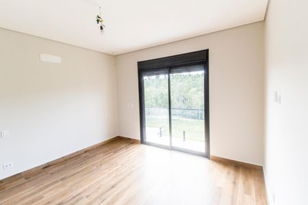 Casa de condomínio à venda com 510m², 4 quartos e 6 vagasSuíte 3