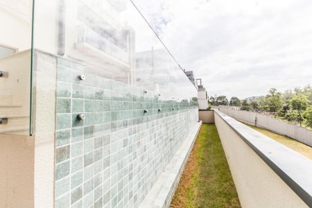 Casa de condomínio à venda com 510m², 4 quartos e 6 vagasQuintal