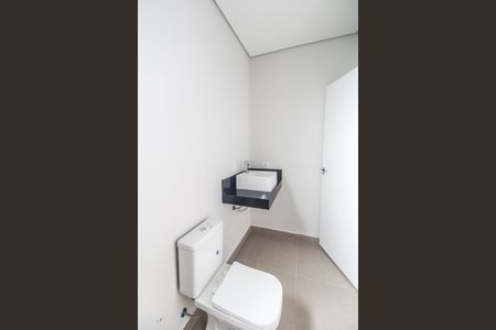 Casa de condomínio à venda com 510m², 4 quartos e 6 vagasBanheiro da Suíte