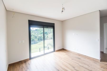Casa de condomínio à venda com 510m², 4 quartos e 6 vagasSuíte 3