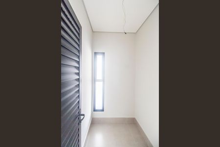 Casa de condomínio à venda com 510m², 4 quartos e 6 vagasDespensa