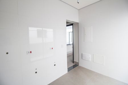 Casa de condomínio à venda com 510m², 4 quartos e 6 vagasEscritório